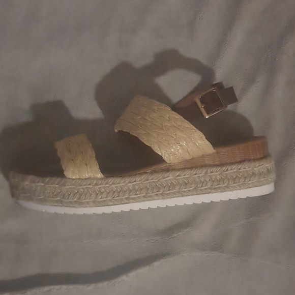 JESSICA CARLYLE Sandals - Picture 2 of 6